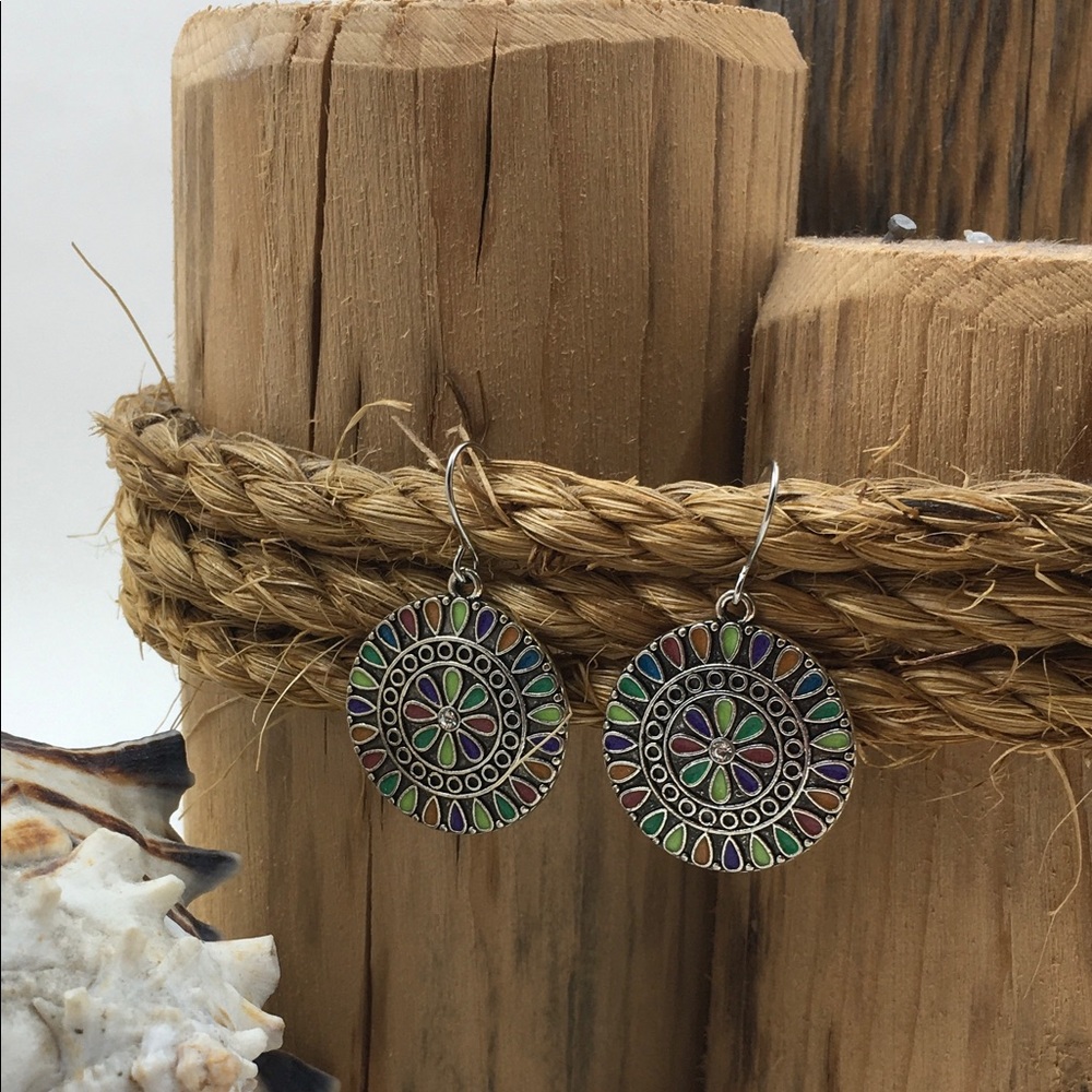 🔴 Multi Color Dangle Earrings - Picture 5 of 7